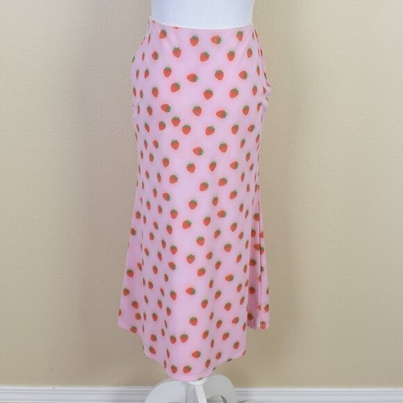 Omighty Strawberry Midi Skirt - S - Picture 7 of 10